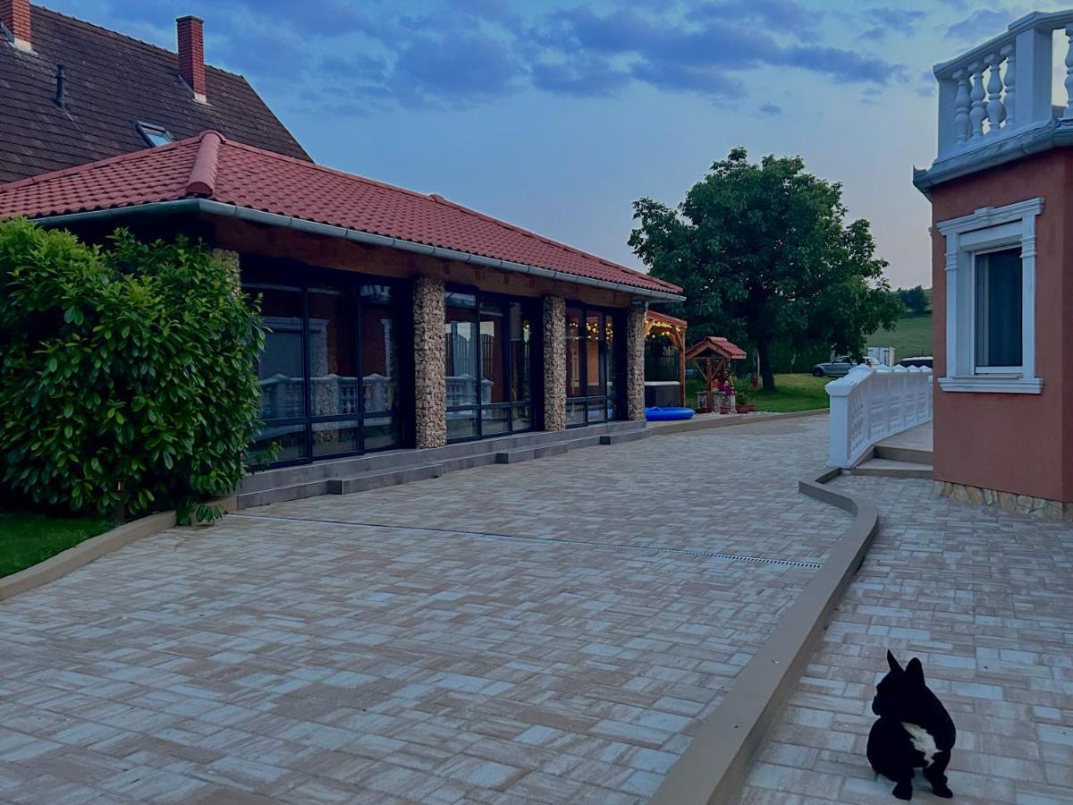 Bikeaway Guesthouse Kereki Dış mekan fotoğraf